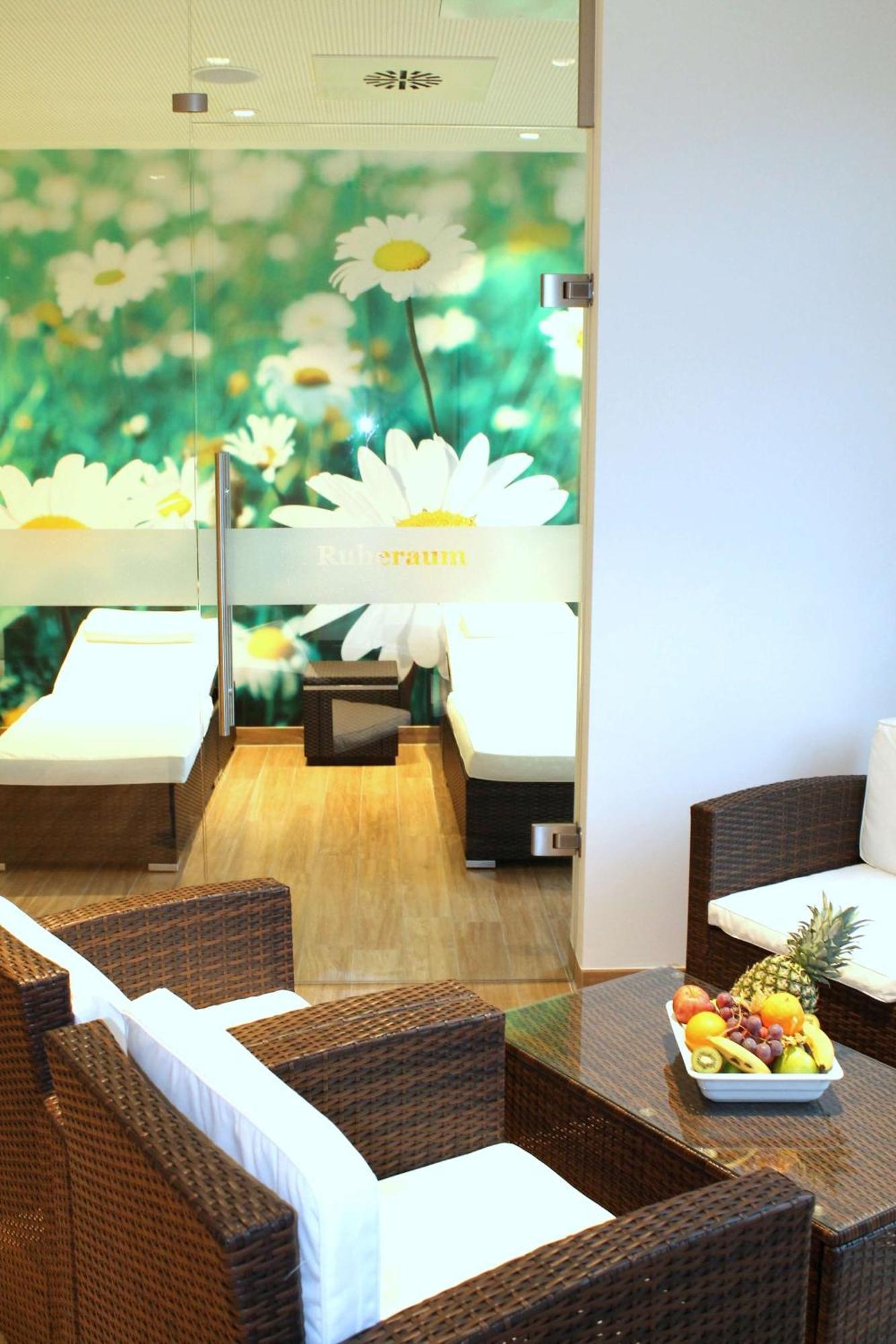 Best Western Queens Hotel Pforzheim-Niefern Kültér fotó