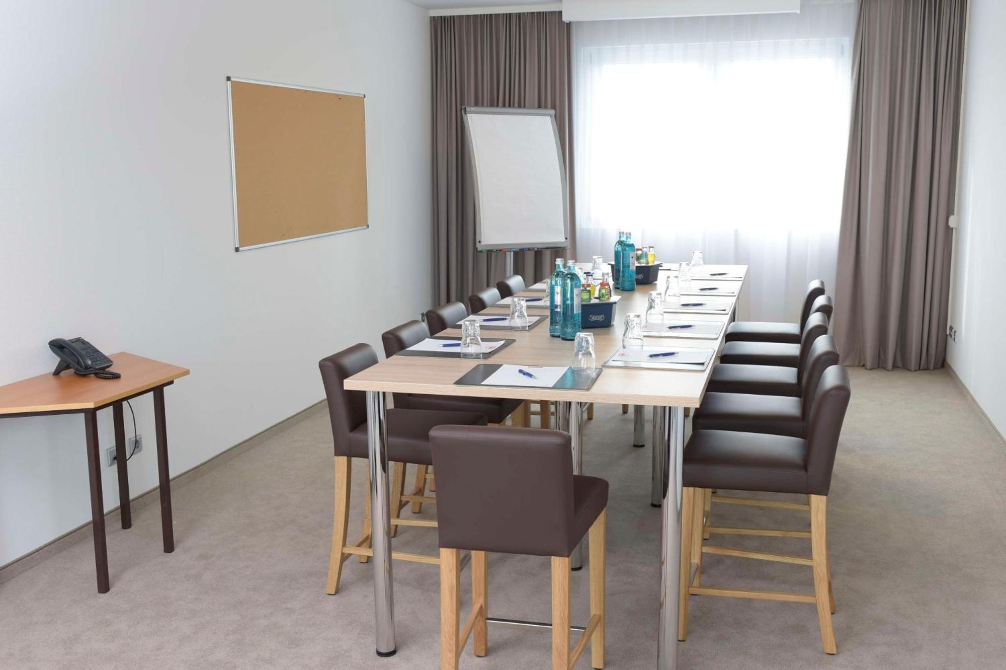 Best Western Queens Hotel Pforzheim-Niefern Kültér fotó