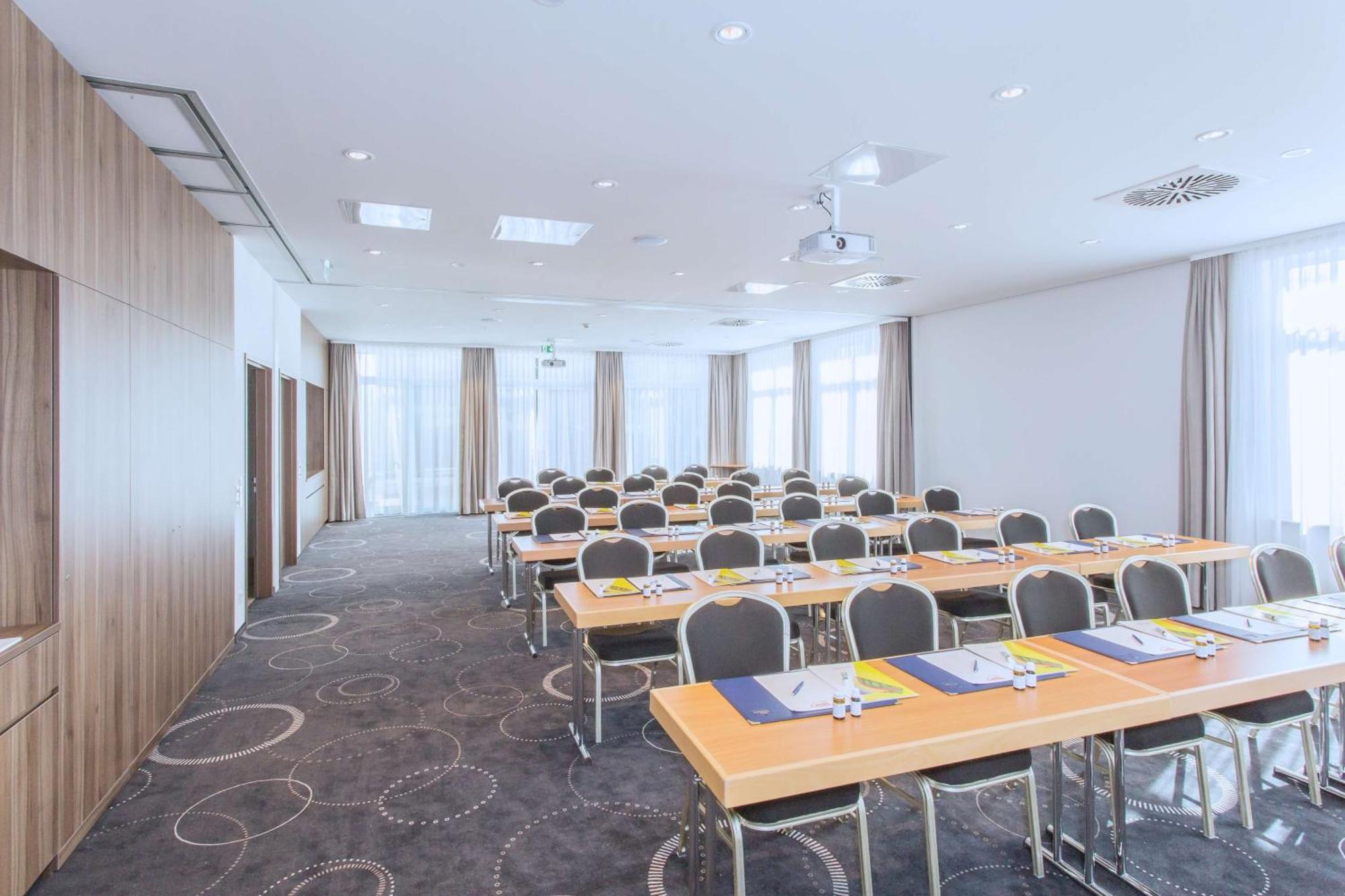 Best Western Queens Hotel Pforzheim-Niefern Kültér fotó