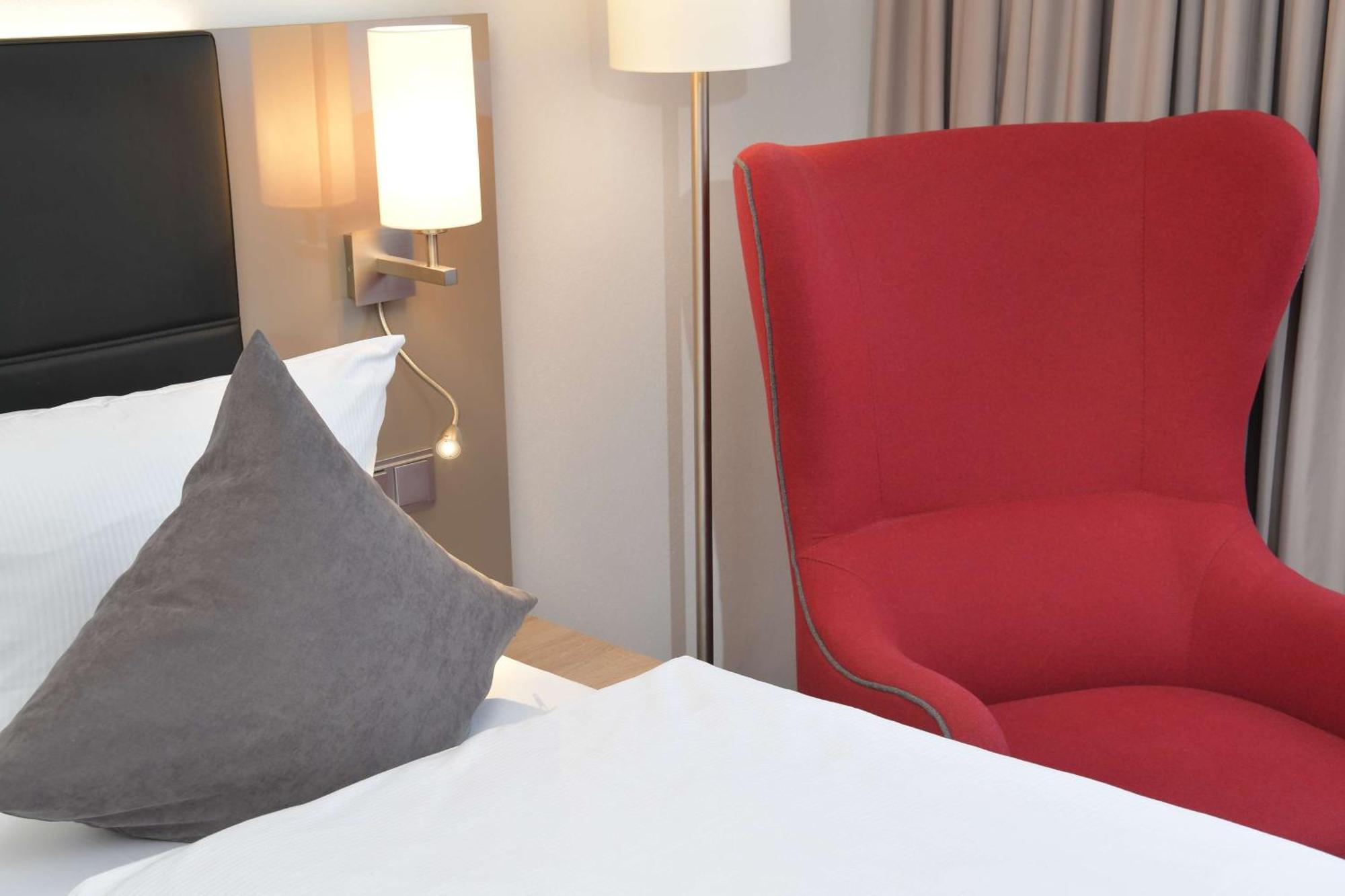 Best Western Queens Hotel Pforzheim-Niefern Kültér fotó