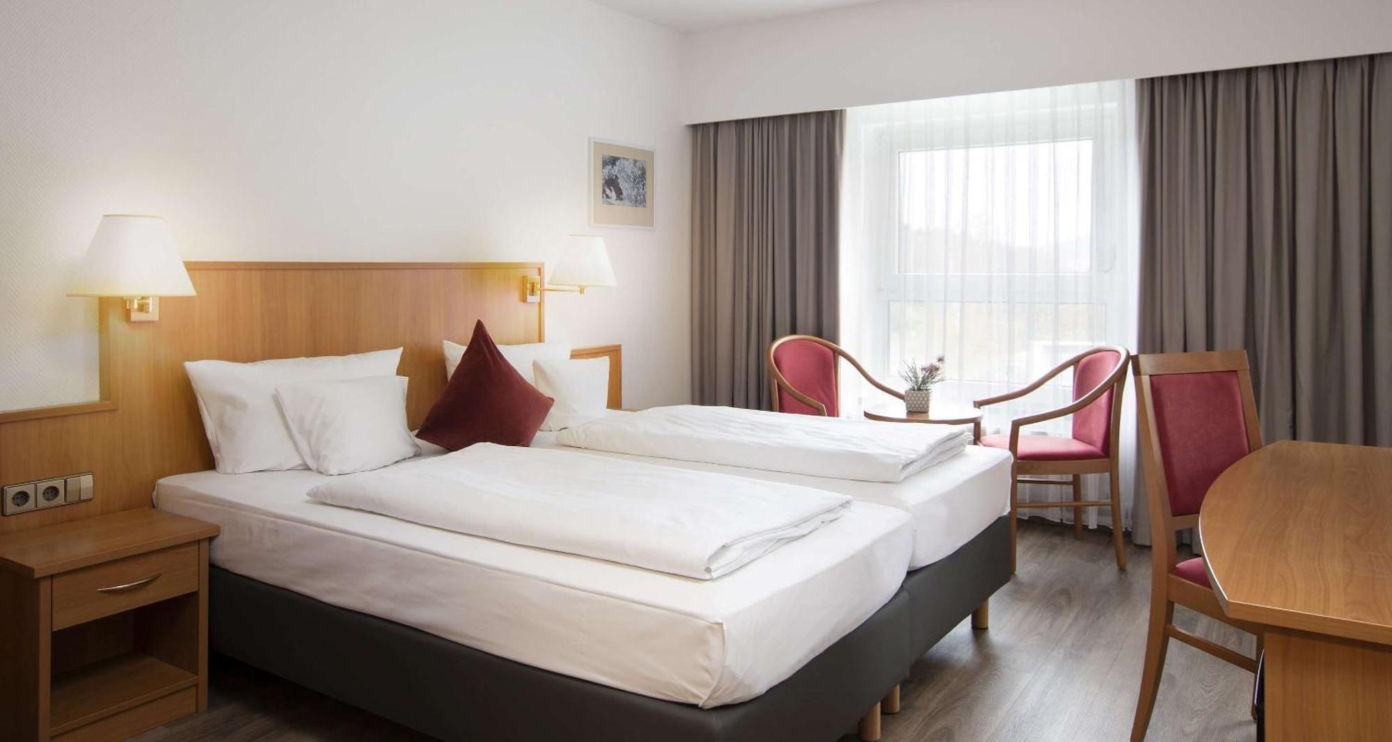 Best Western Queens Hotel Pforzheim-Niefern Kültér fotó